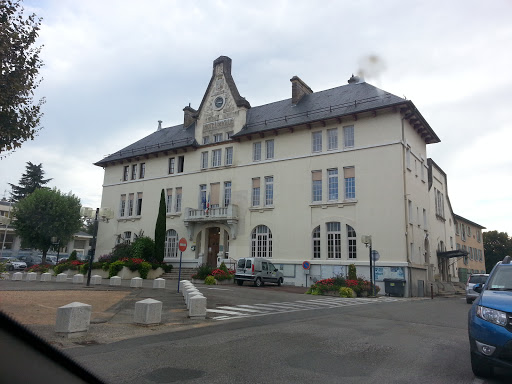 Mairie De Rives 
