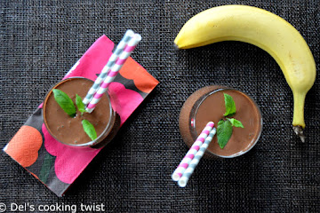 Chocolate Almond Banana Smoothie