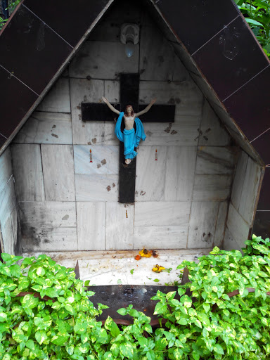 Cross, Behind Amboli Church 