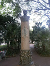 Busto de Júlio De Castilho