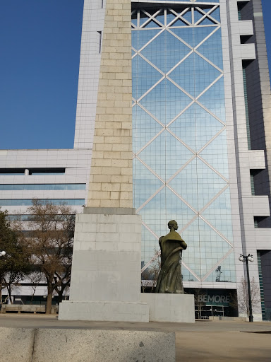 Monumento a presidente José Ma