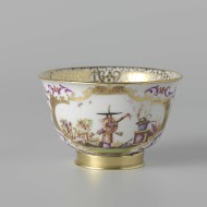 Kop, veelkleurig beschilderd met chinoiserieën