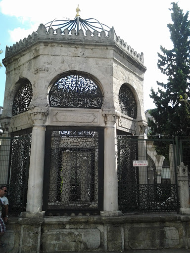 Köprülü Mehmet Paşa Türbesi