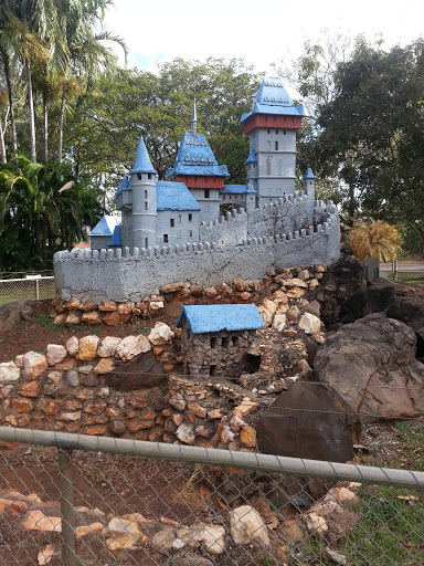 Havlik Park Castle