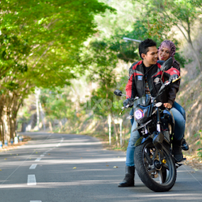 Love Motobike by Andy Alexandy - People Couples