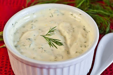 Easy Real-Food Ranch Dressing