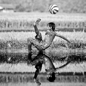 by DODY KUSUMA  - Black & White Sports