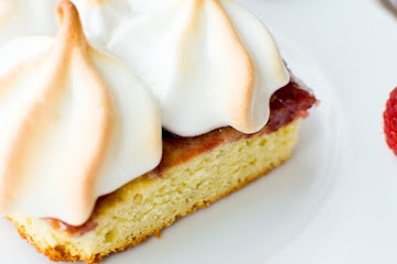 Raspberry Jam And Meringue Cake Louise/Ladies Caprice