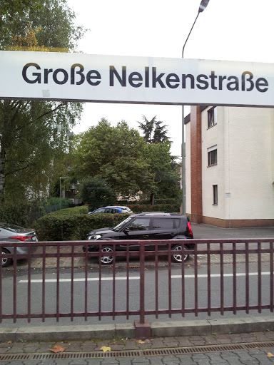 U-Bahn Große Nelkenstraße