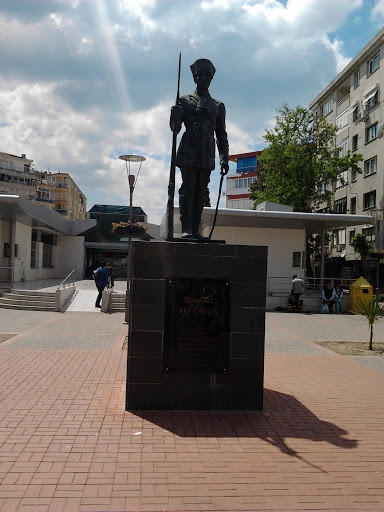 Bombacı Ali Çavuş Statue