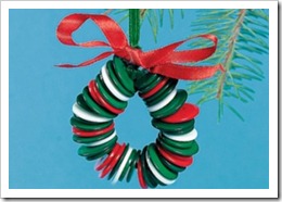 375_button_wreath_ornament