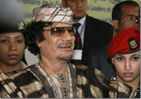 [Les Amazones de Kadhafi-20[2].jpg]