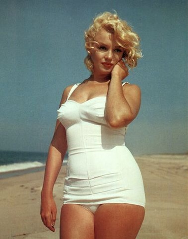 [Marilyn-Monroe-oversized-postcard--[3].jpg]