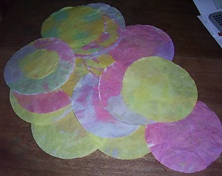 30 tie-dyed coffee filters!