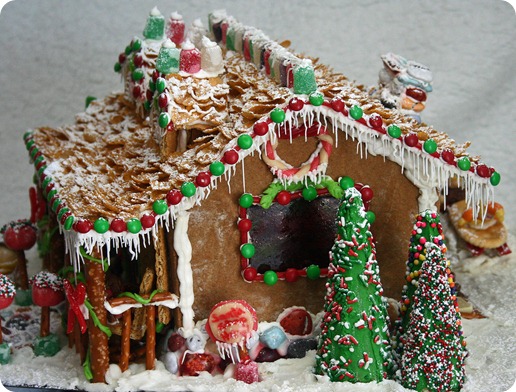 WB Gingerbread House