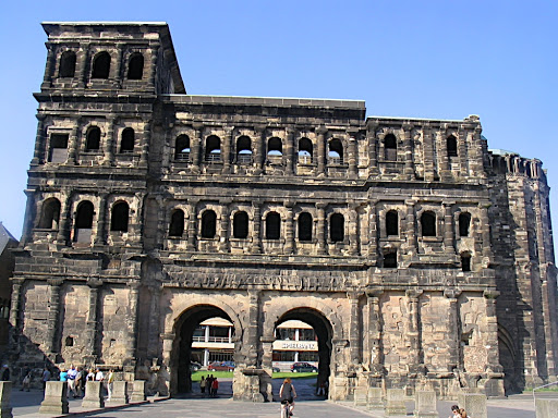 roman ruins in Trier, oldest town in 