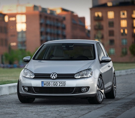 [Volkswagen-Golf_2009_1024x768_wallpaper_06[6].jpg]
