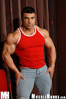 big muscle hunk eduardo