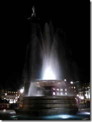 251010_006_Trafalgar_Square_by_Night