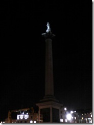 251010_008_Trafalgar_Square_by_Night3