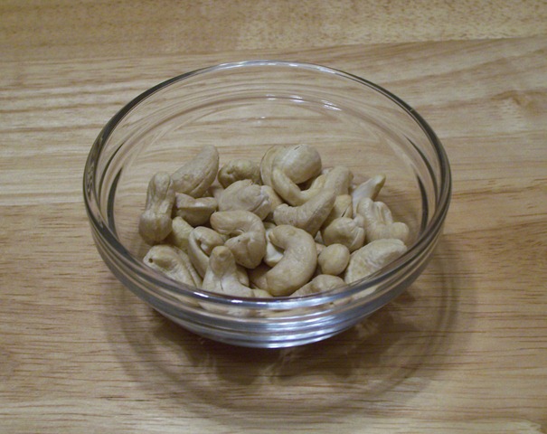 [Cashew nuts - raw[6].jpg]
