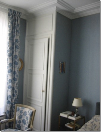 Blue bedroom, closet