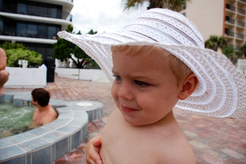 [2008-07-31 Beach fun 141[2].jpg]