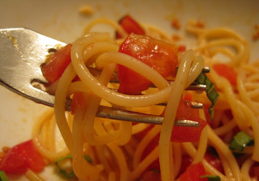 Spaghetti with Salsa Crudo