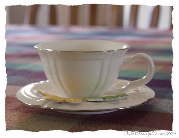 [Little White Teacup[6].jpg]