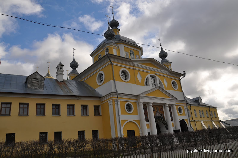ПОСЕТИТЬ МОНАСТЫРЬ 