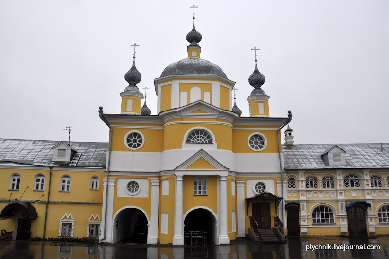 ПОСЕТИТЬ МОНАСТЫРЬ 