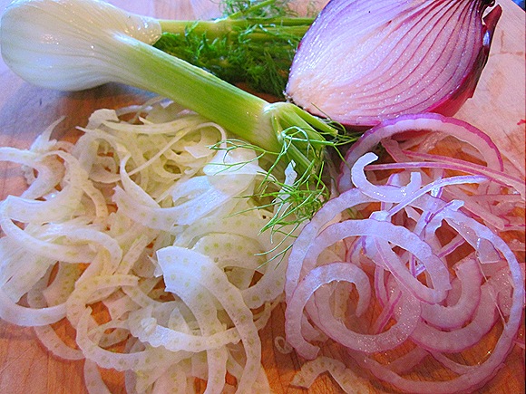 Sliced Fennel & Red Onions