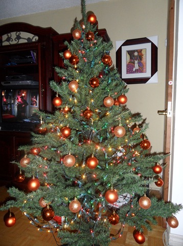 [Christmas Tree 1.jpg]