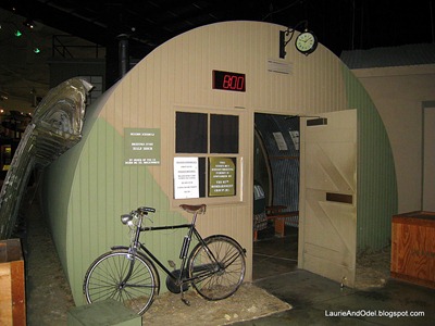 The mission begins with a briefing in the Nissen hut.