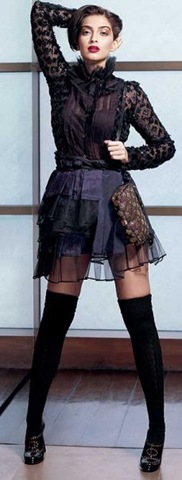 [58065_sonam-kapoor-cosmopolitan-oct2009_237_122_1096lo[3].jpg]