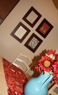 wall frames red flowers (1 of 1)
