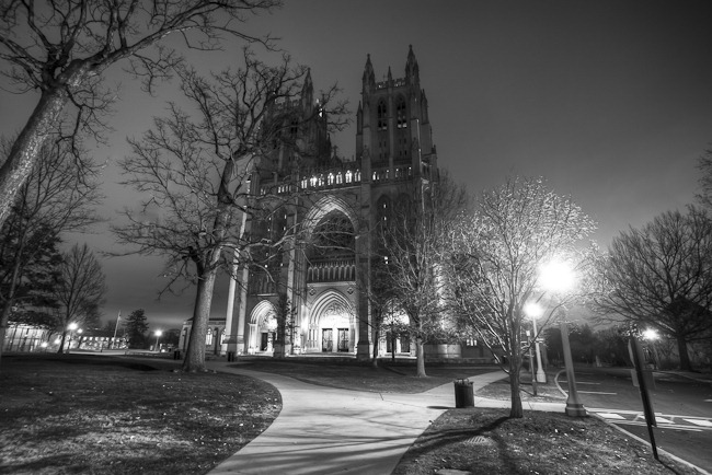 [National Cathedral at Night[3].jpg]