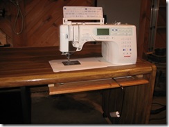 sewing table patty 021