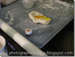 Coloring fondant Coloring fondant