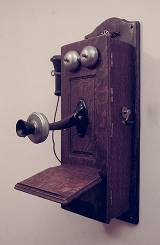 [the_first_telephone[3].jpg]