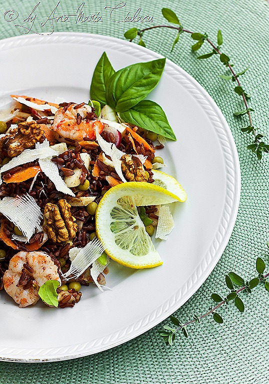 [1Salata de orez rosu cu fenicul,creveti,parmezan si bucuioc[3].jpg]