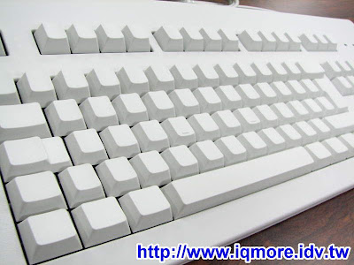 Cherry G80-3000 LSCXX 白無刻印青軸機械式鍵盤評測 - 老貓測3C