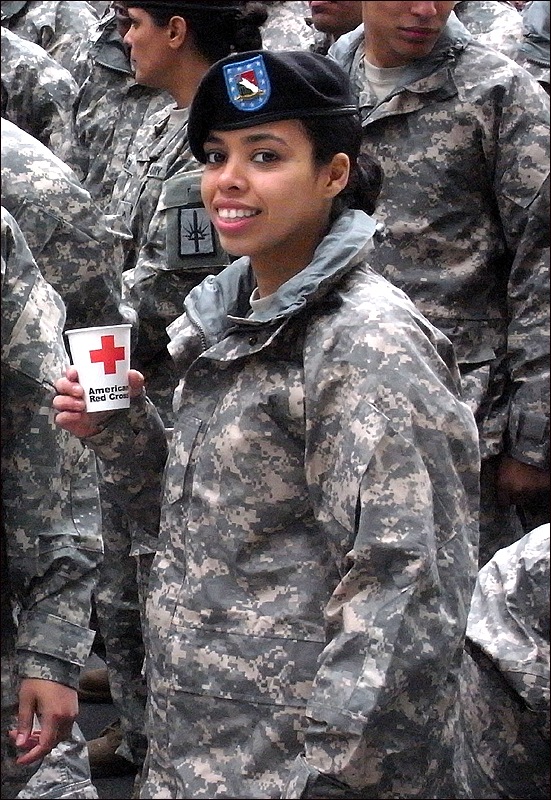 [w soldier red cross cup[3].jpg]