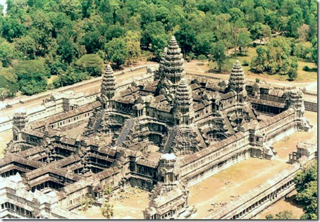 Templo hinduísta  de Angkor Wat, século XII, Caboja