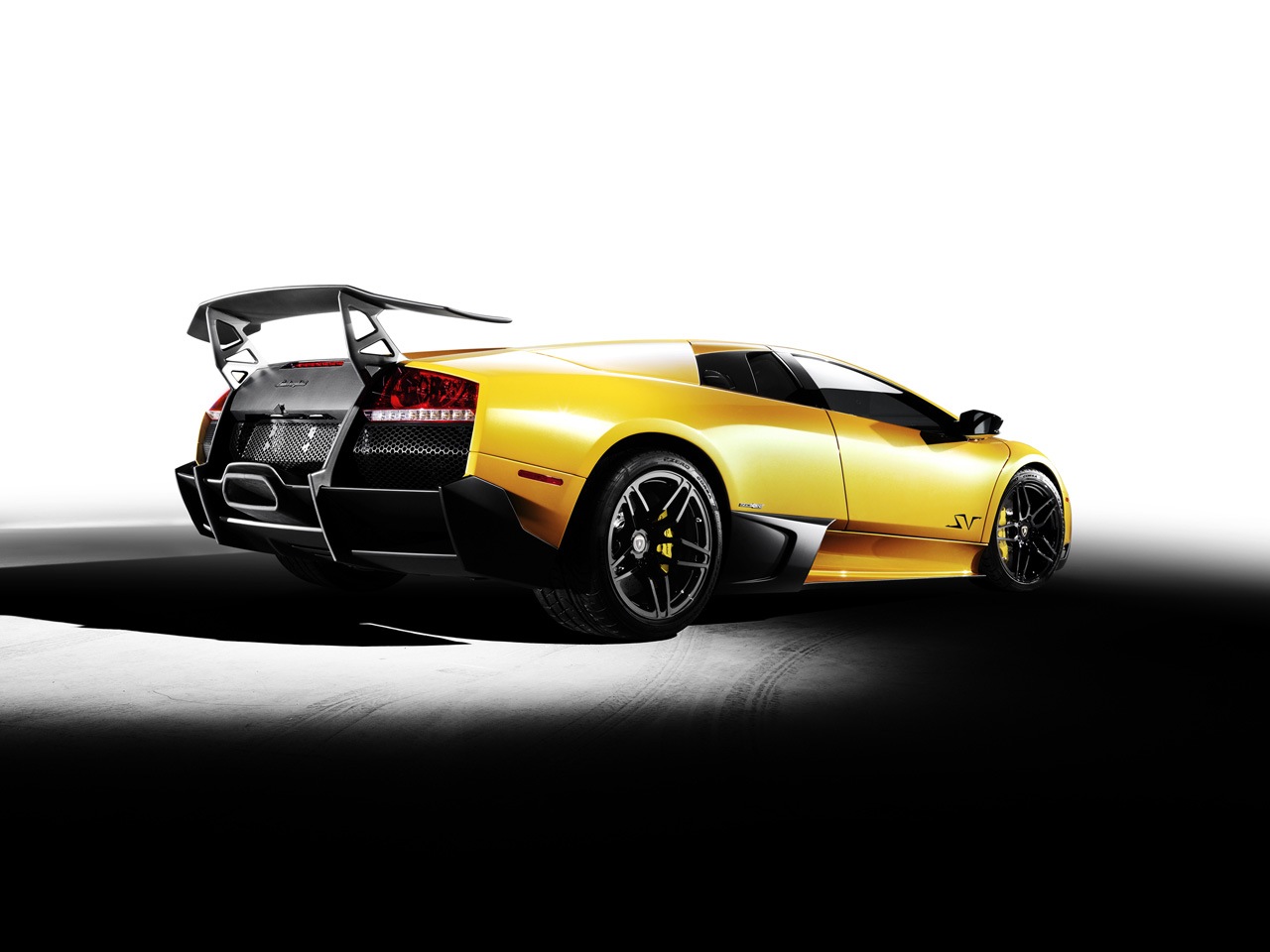 [Lamborghini Murcilago LP 670-4 SuperVeloce (5)[2].jpg]