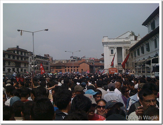 Madan Krishna n Haribansha wonderfully entertaining huge crowd of peace lovers in Basantapur