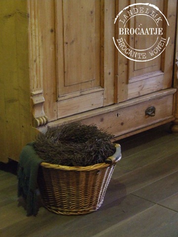 [woonkamer november 2010 002[3].jpg]