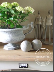 brocant tafeltje old look 008