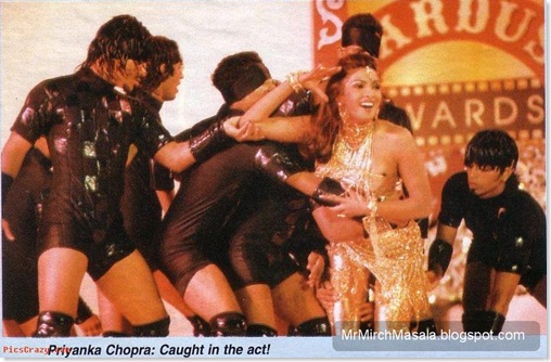 Priyanka Chopra has an Wardrobe Malfunction during one of her Performance - Unseen Picture!