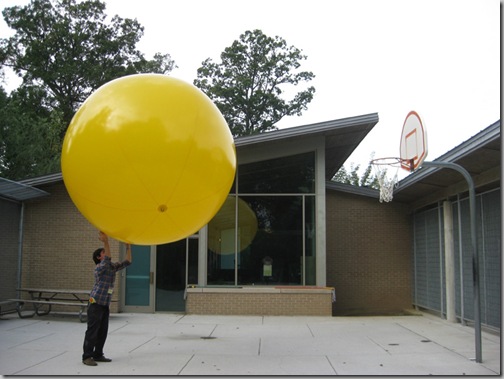 Yellow Balloon 031